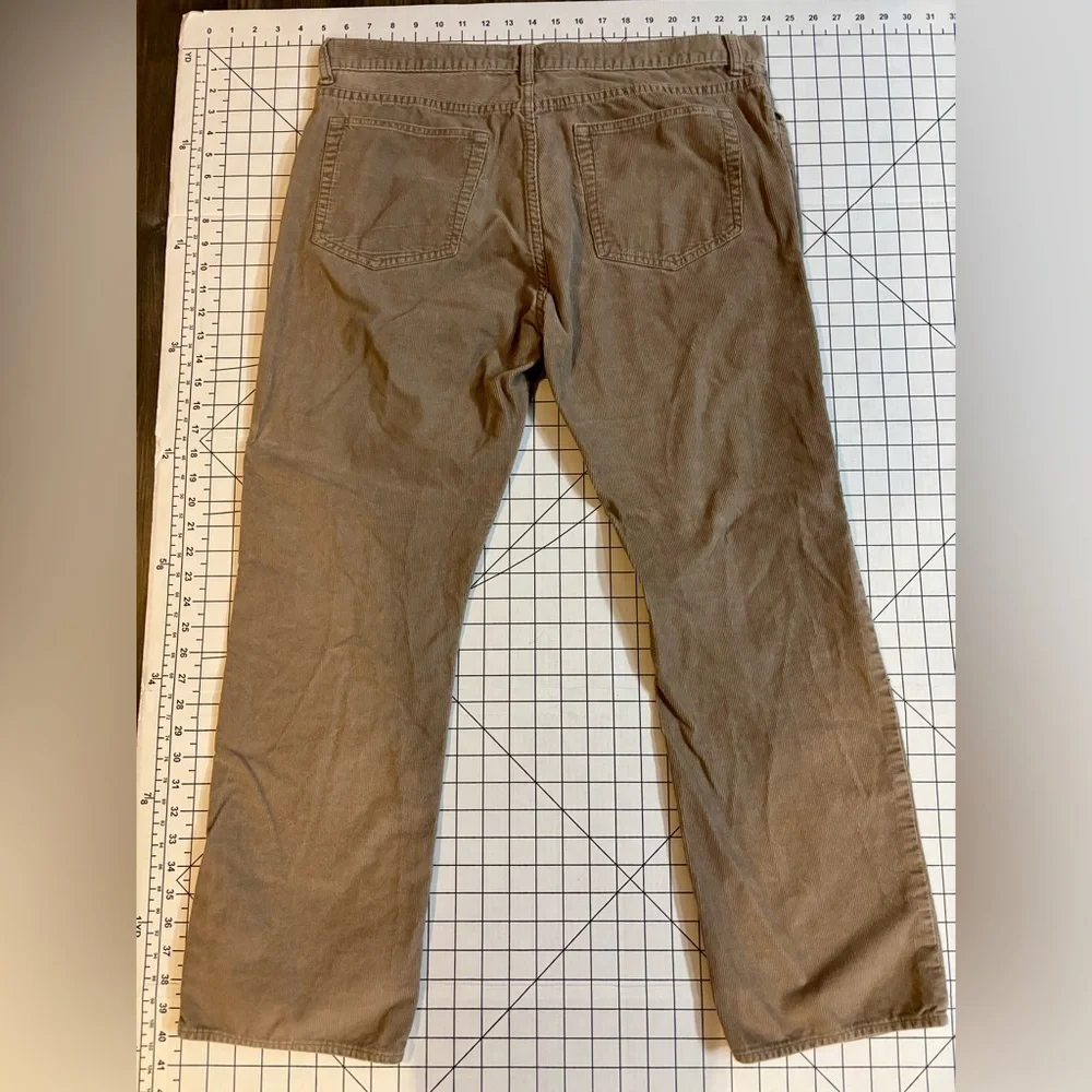 J. Crew Men’s Size 36/30 Tan Corduroy Slim Straight Fit‎ Pants